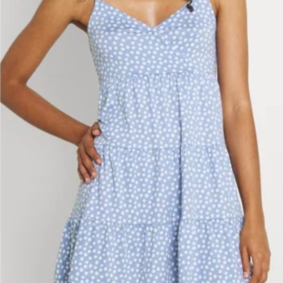 Hollister Dresses & Skirts - 10. Hollister Blue and White Floral Sleeveless Mini Dress Size Small